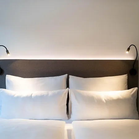 Night Bahnhofcity Szálloda Feldkirch