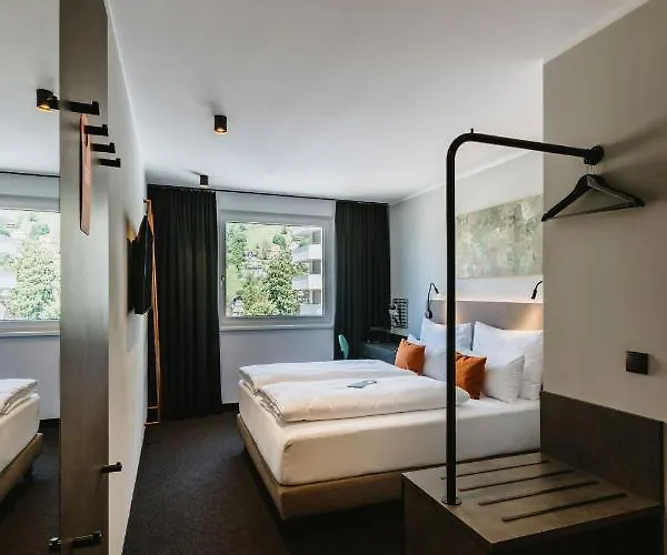 Night Bahnhofcity Hotel *